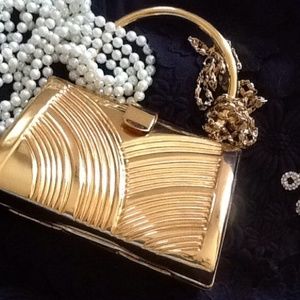 🎊HP🎉Retro Gold Clutch💕REDUCED